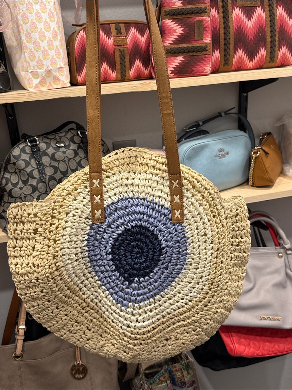 🧿 Evil Eye Round Straw Tote with Blue Center and Tan Straps - Picture 4 of 8